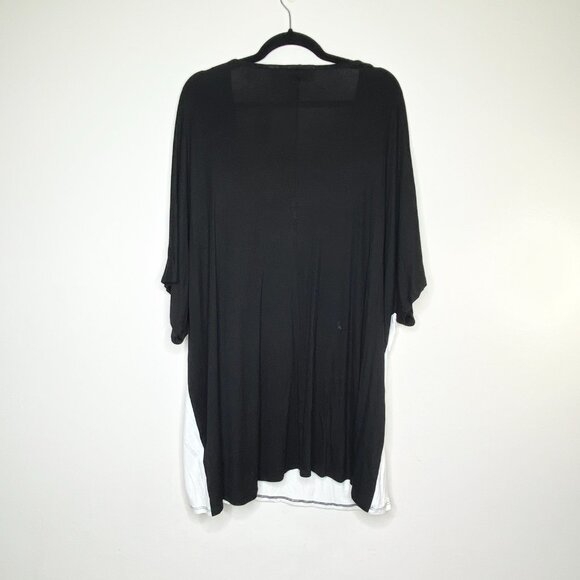 NWT Avenue Embellished Rhinestone Top Plus Size 26/28 Black White Blue Boho - Picture 4 of 8